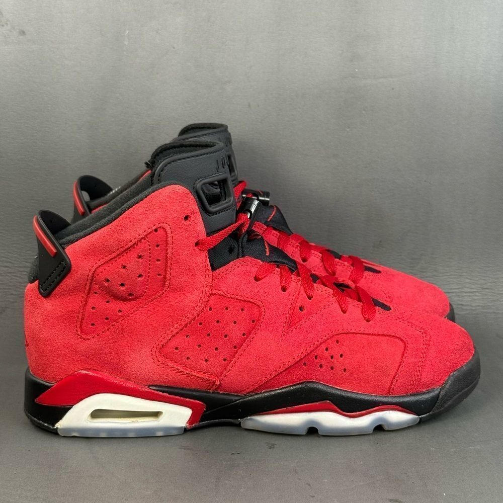 AIR JORDAN 6 RETRO 'TORO BRAVO' youth size Y6.5 (women’s size 8)